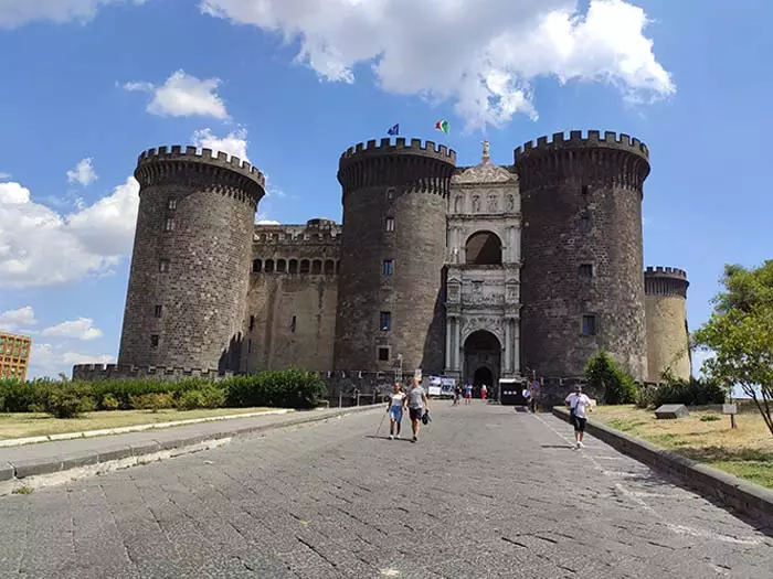 dintorni di napoli