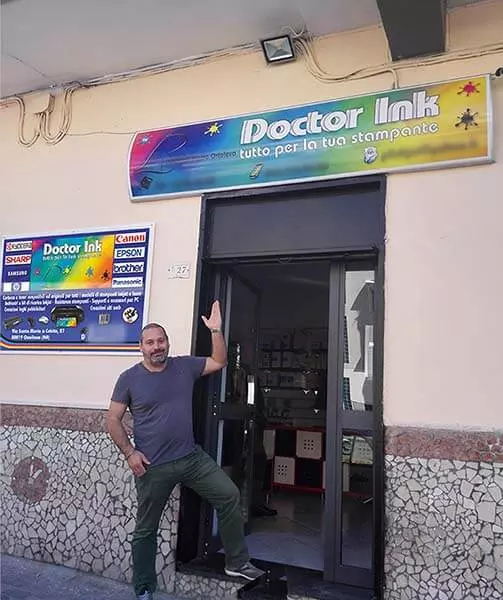 grafica personalizzata insegna